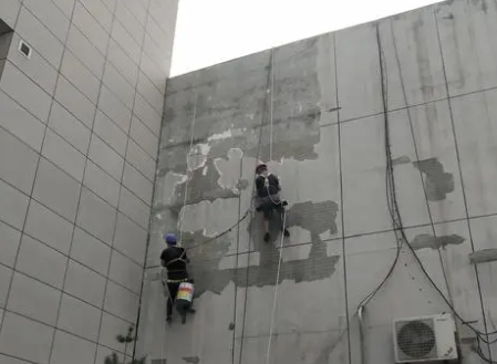 怀安楼顶漏水维修公司分享下怀安外墙防水的注意事项